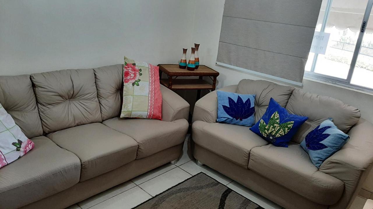 Lindo Apartamento Enseada グァルジャー エクステリア 写真